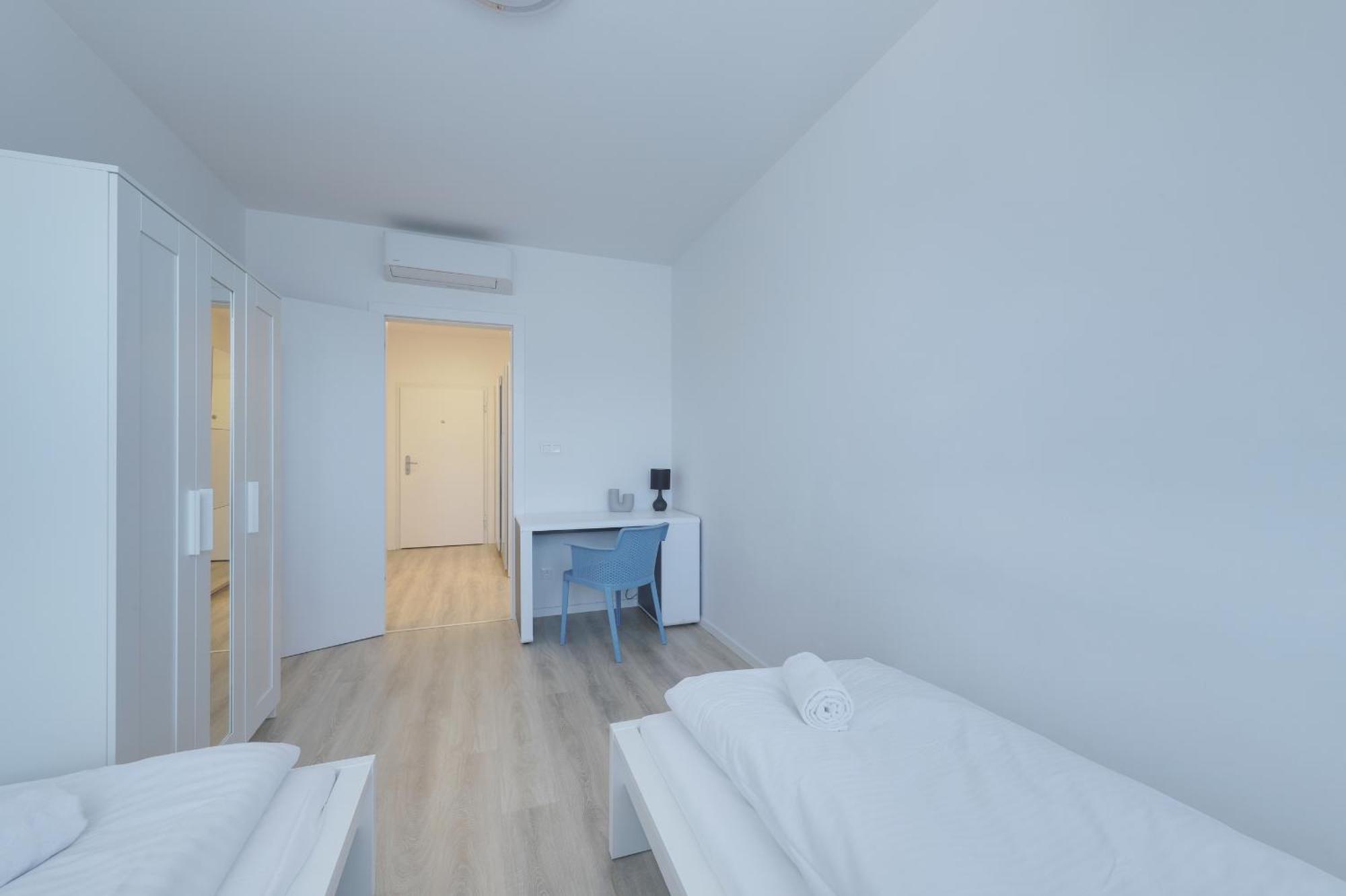 Bazova Apartment With Free Parking Bratislava Exteriör bild