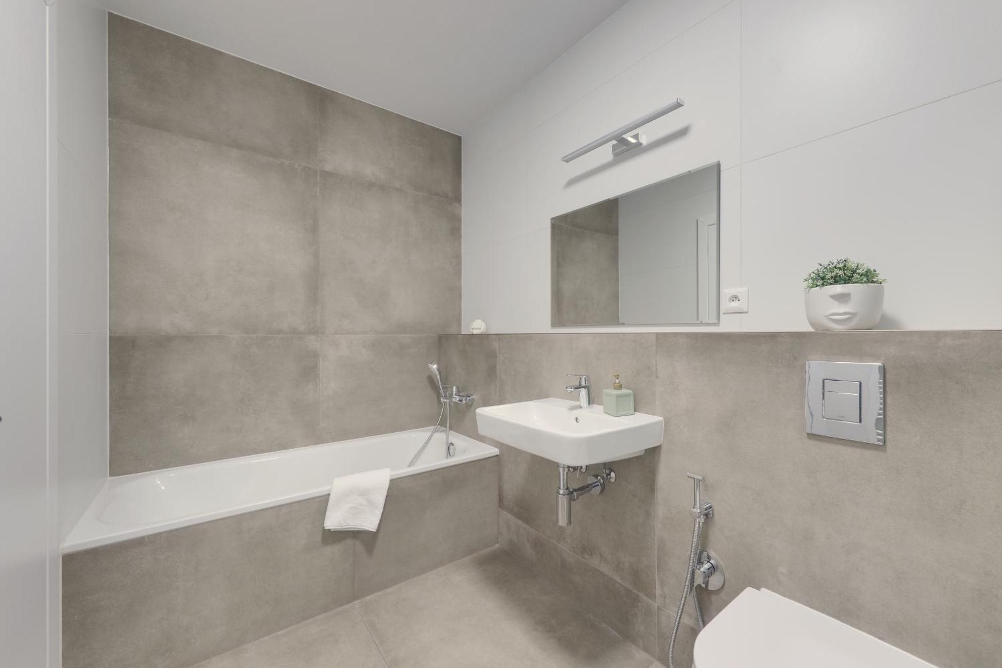 Bazova Apartment With Free Parking Bratislava Exteriör bild