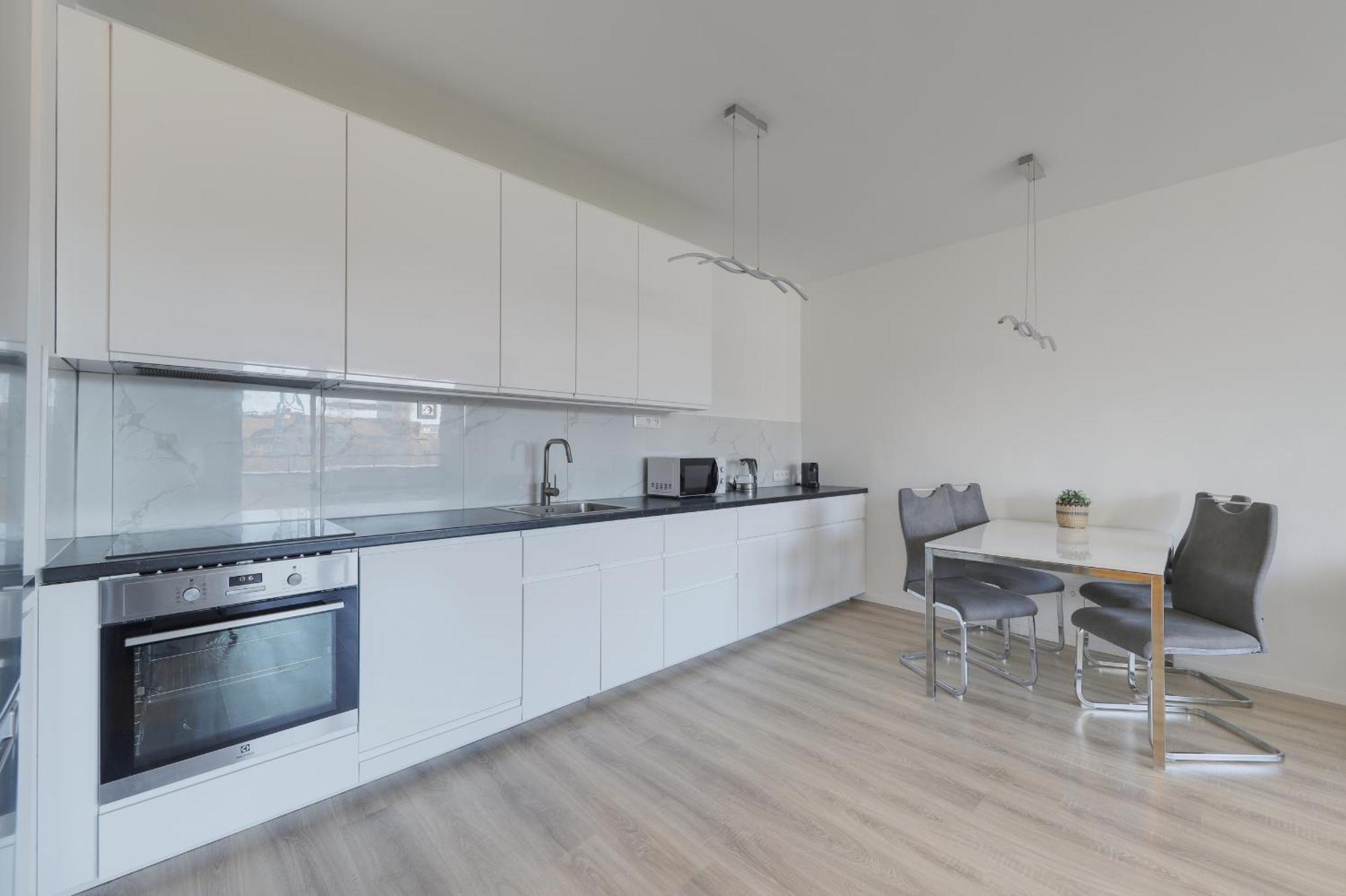 Bazova Apartment With Free Parking Bratislava Exteriör bild