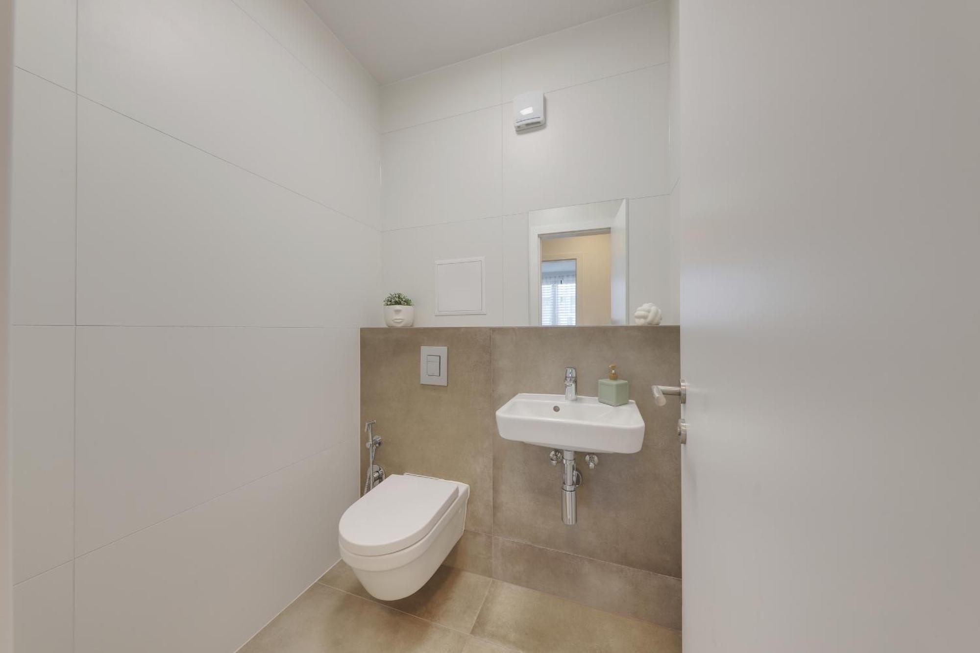Bazova Apartment With Free Parking Bratislava Exteriör bild