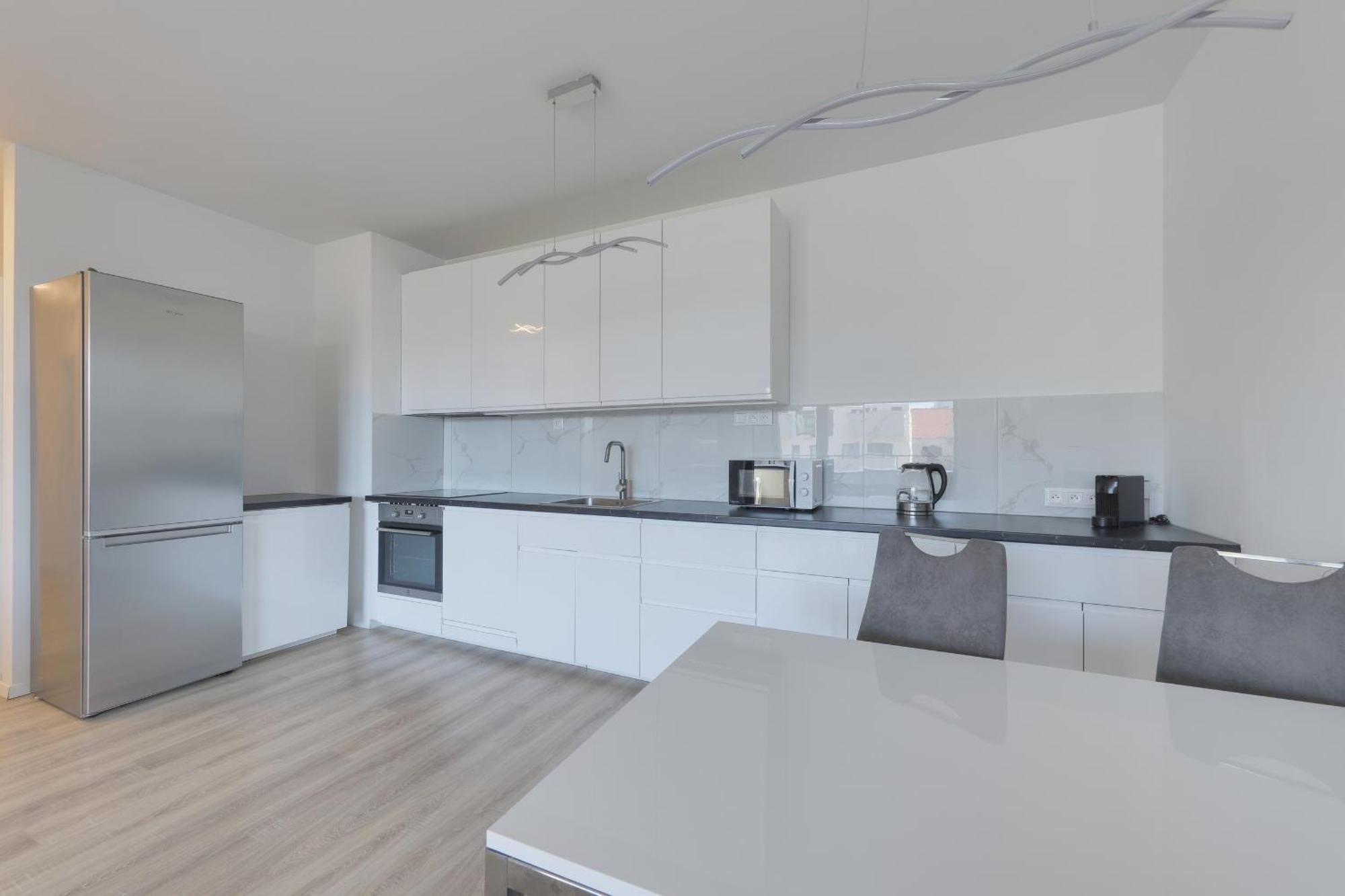 Bazova Apartment With Free Parking Bratislava Exteriör bild